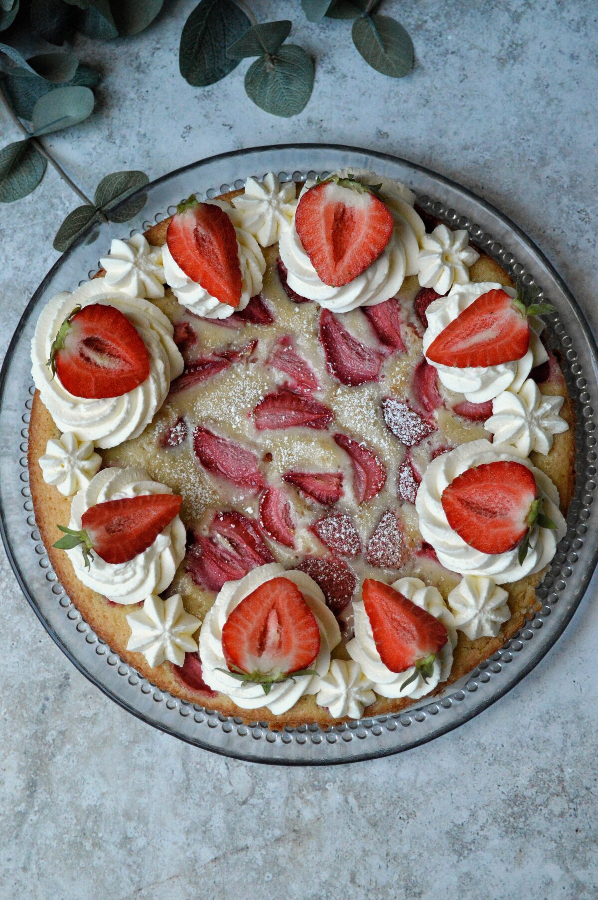 Jordgubbskladdkaka