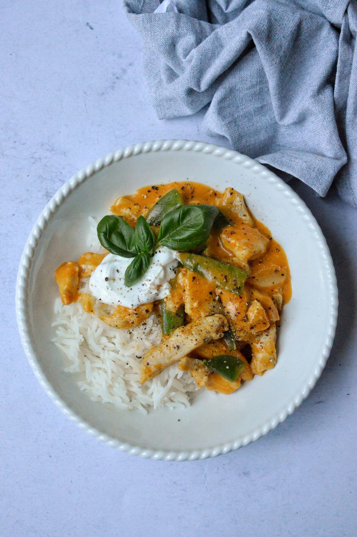 Kycklinggryta med smak av curry & kokosmjölk